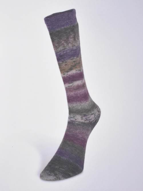 Laines du Nord Carnival Socks Plum 04