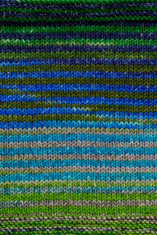 Urth Yarns Uneek Worsted 4025