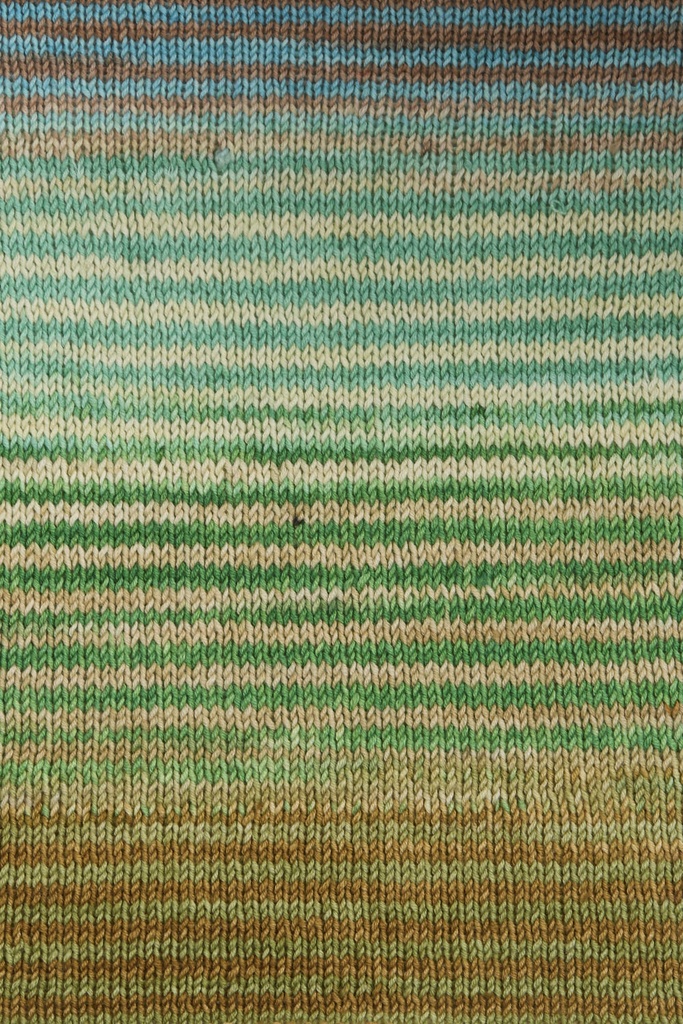 Urth Yarns Uneek DK 6034